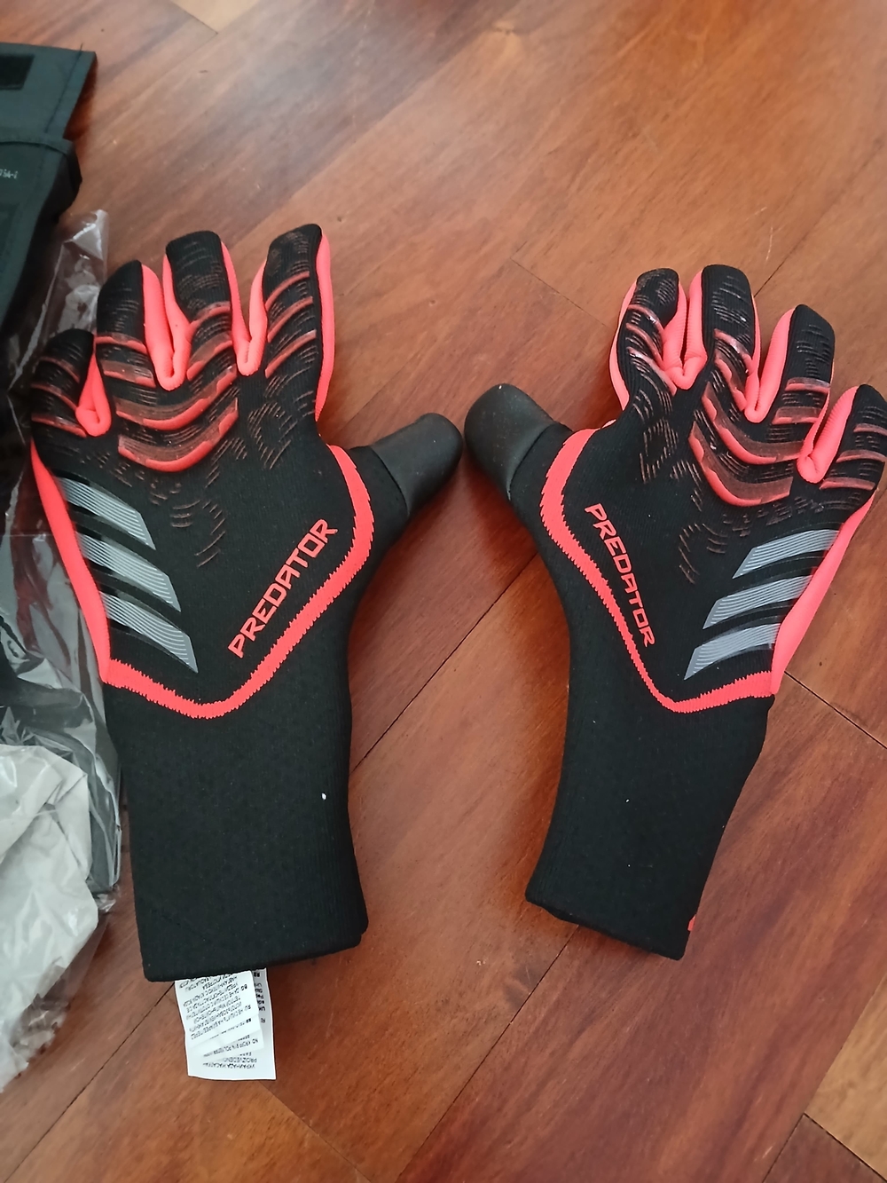 adidas  Predator  pro Goalkeeper Gloves